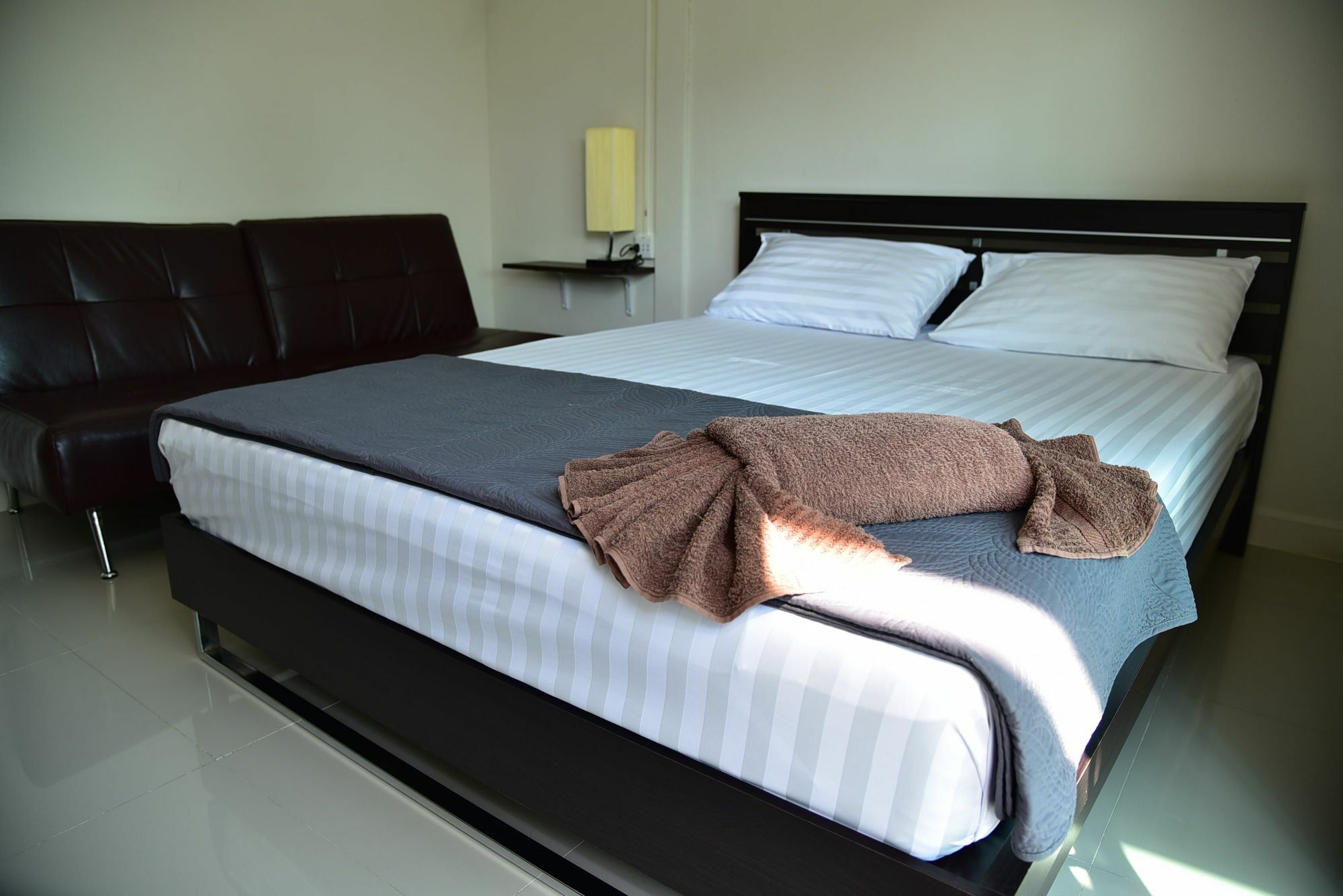 Baan Chan Suan Nong Nam Daeng Экстерьер фото